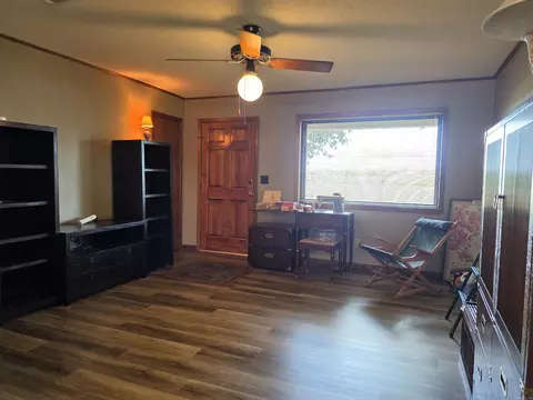 Living - 1708 N Highway 33, Augusta, AR 72006 photo 2 of 3