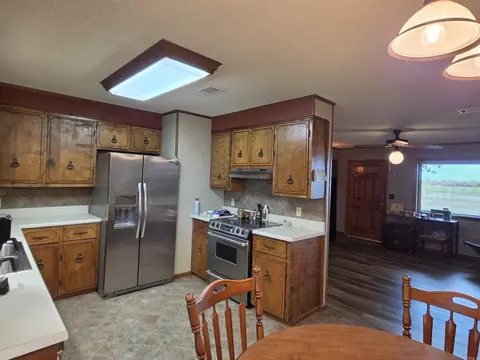 Kitchen - 1708 N Highway 33, Augusta, AR 72006 photo 2 of 4