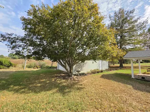 Exterior - 1708 N Highway 33, Augusta, AR 72006 photo 10 of 14