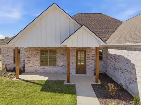 Exterior - 7053 Star Dust Ln, Benton, AR 72019 photo 2 of 5
