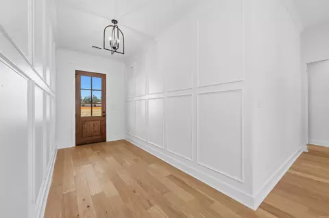 Entry Way - 7053 Star Dust Ln, Benton, AR 72019 photo 1 of 8