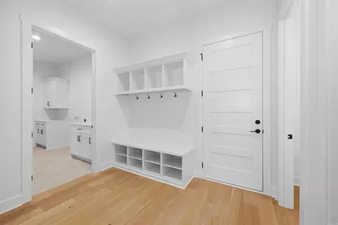 Entry Way - 7053 Star Dust Ln, Benton, AR 72019 photo 5 of 8