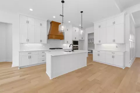 Kitchen - 7053 Star Dust Ln, Benton, AR 72019 photo 1 of 4