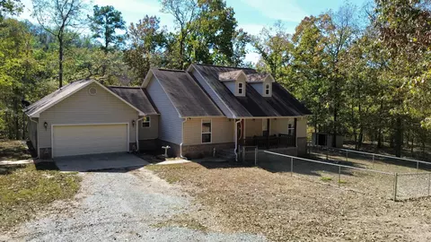 Exterior - 1708 Riverview Dr, Malvern, AR 72104 photo 10 of 15