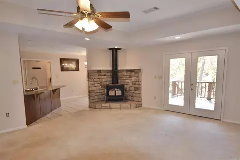 Living - 1708 Riverview Dr, Malvern, AR 72104 photo 3 of 6