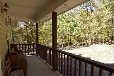 Exterior - 1708 Riverview Dr, Malvern, AR 72104 photo 3 of 15