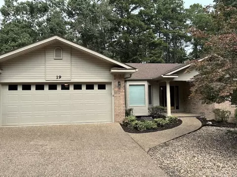 19 Jumilla Ln, Hot Springs Village, AR 71909