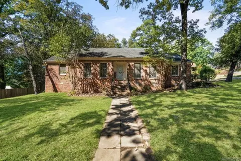 4 Nob Hill Cv, Little Rock, AR 72205