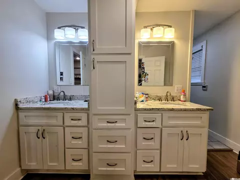 Bath - 3210 Donaldson Ln, Pine Bluff, AR 71602 photo 2 of 4