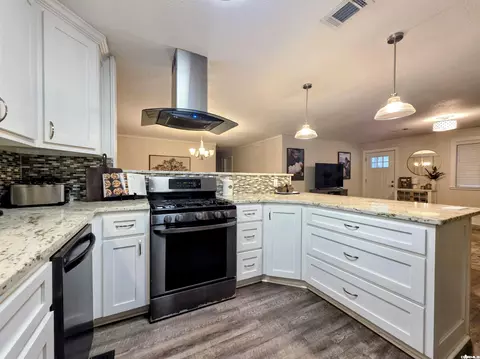 Kitchen - 3210 Donaldson Ln, Pine Bluff, AR 71602 photo 4 of 4