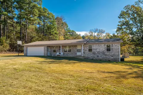 155 Carpenter Ct, Hot Springs, AR 71901