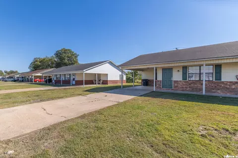Exterior - 975-1107 E Margaret St, Piggott, AR 72454 photo 2 of 3