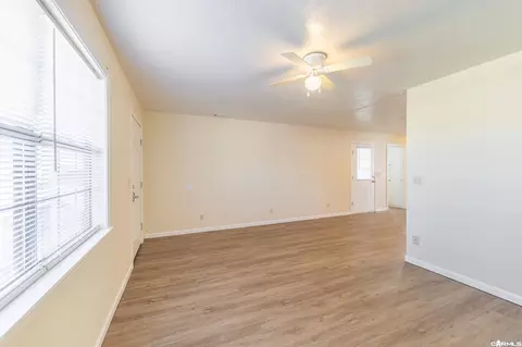 Living - 975-1107 E Margaret St, Piggott, AR 72454 photo 2 of 4