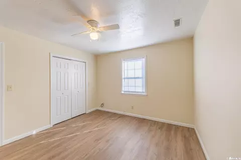 Bedroom - 975-1107 E Margaret St, Piggott, AR 72454 photo 4 of 4