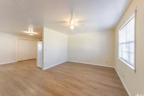 Living - 975-1107 E Margaret St, Piggott, AR 72454 photo 3 of 4