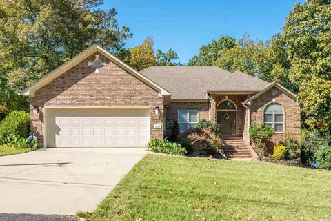 233 Springbrook Dr, Hot Springs, AR 71913