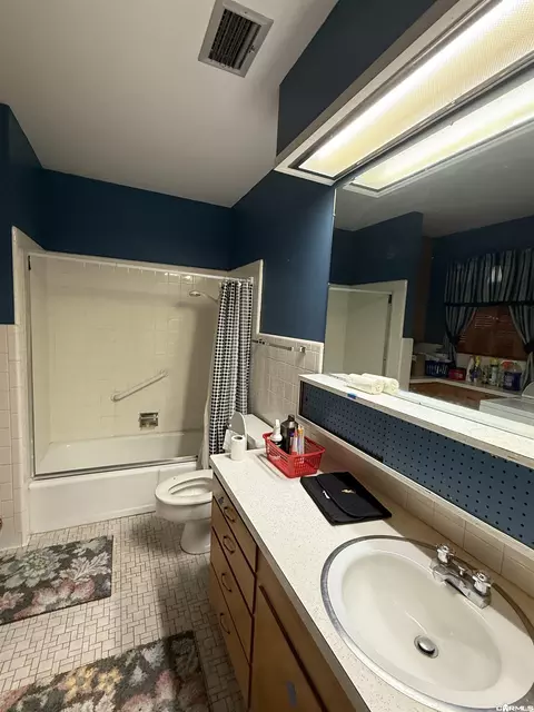 Bath - 904 3rd Ave, Murfreesboro, AR 71958 photo 3 of 3