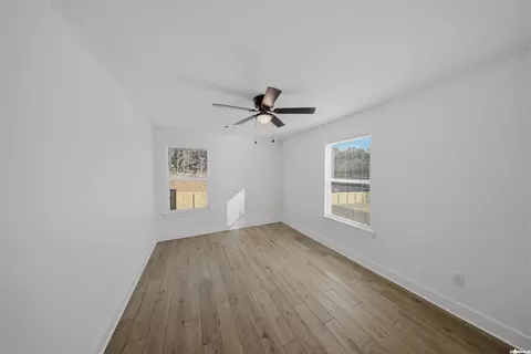 Bedroom - 149 Coal Mountain Rd, El Paso, AR 72045 photo 3 of 6