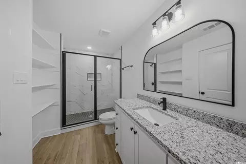 Bath - 149 Coal Mountain Rd, El Paso, AR 72045 photo 1 of 3