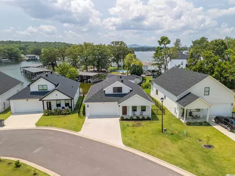 165 Clearwater Cv, Hot Springs, AR 71901