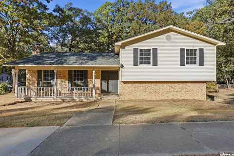 2716 Peach Tree Dr, Little Rock, AR 72211