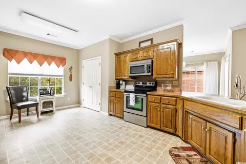 Kitchen - 2519 Jasmine Dr, Benton, AR 72015 photo 1 of 3