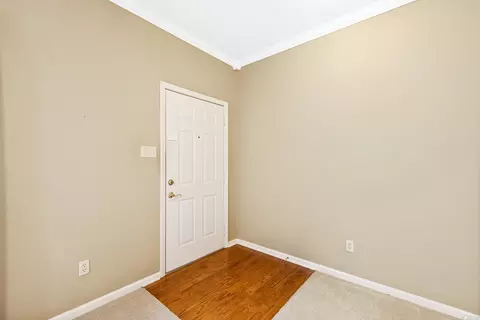 Entry Way - 2519 Jasmine Dr, Benton, AR 72015 photo 1 of 2