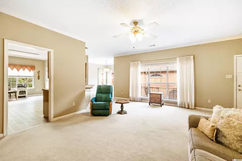Living - 2519 Jasmine Dr, Benton, AR 72015 photo 2 of 5
