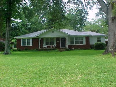 620 Sharp, Camden, AR 71701 photo 1