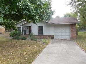 303 Wright Ave, Springdale, AR 72764 photo 2
