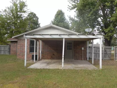 303 Wright Ave, Springdale, AR 72764 photo 4