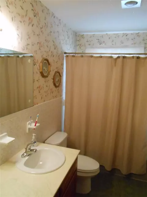 2201 Monticello Ave, Springdale, AR 72762 photo 9