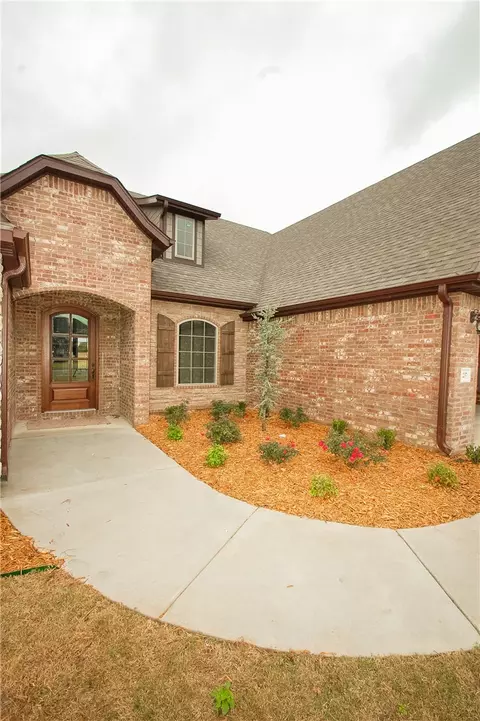 237 Ranalli Ave, Springdale, AR 72762 photo 2