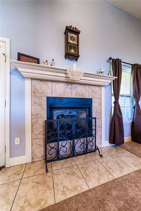 791 Walker St, Centerton, AR 72719 photo 5
