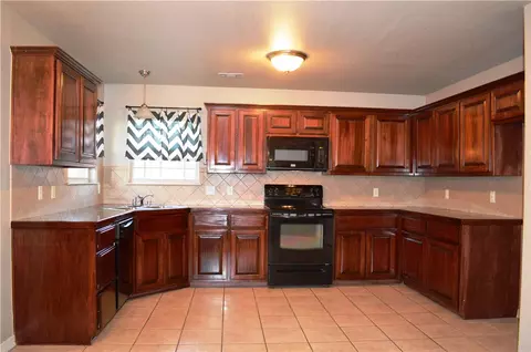 287 Brandons Loop, Springdale, AR 72762 photo 5