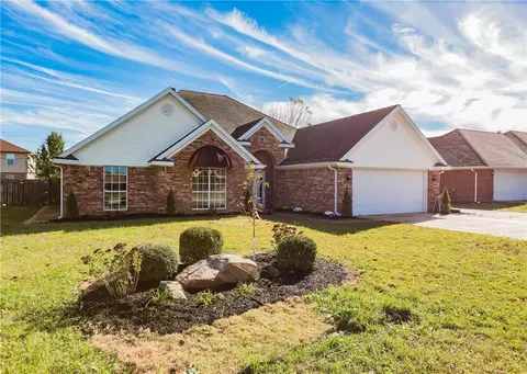 1119 Dick Smith St, Springdale, AR 72764 photo 2