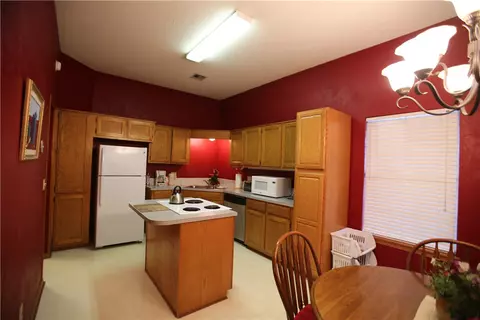 626 Terry Ave, Springdale, AR 72764 photo 5