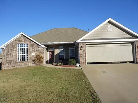810 Walker St, Centerton, AR 72719 photo 1
