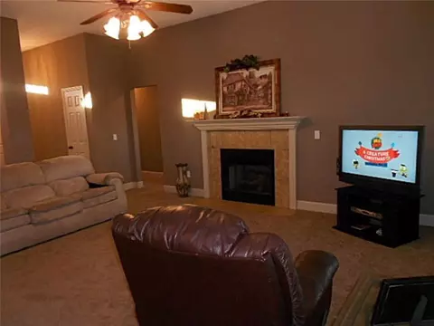 810 Walker St, Centerton, AR 72719 photo 14