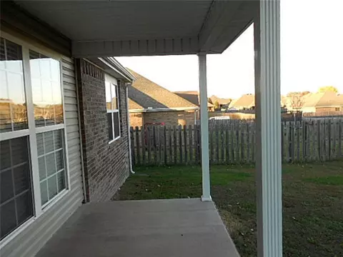 810 Walker St, Centerton, AR 72719 photo 27