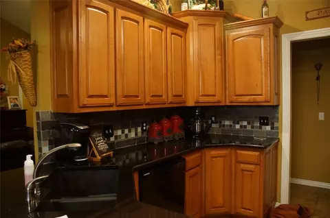 211 Hailey Dr, Centerton, AR 72719 photo 4