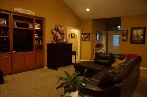 211 Hailey Dr, Centerton, AR 72719 photo 8