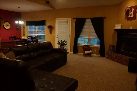 211 Hailey Dr, Centerton, AR 72719 photo 9
