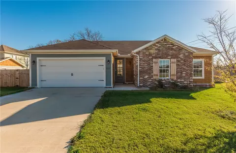 650 Edens Ct, Centerton, AR 72719 photo 1