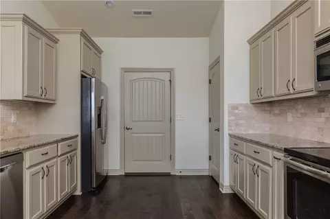650 Edens Ct, Centerton, AR 72719 photo 9