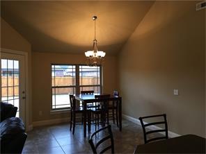 1050 Walker St, Centerton, AR 72719 photo 4