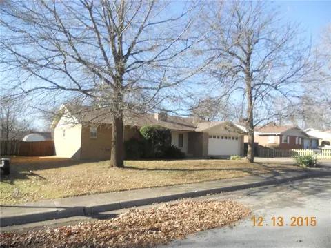 2604 Eidson St, Springdale, AR 72762 photo 1