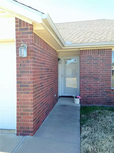 643 Bliss Cir, Centerton, AR 72719 photo 2