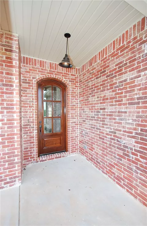 1243 Edinburgh Loop, Springdale, AR 72762 photo 2