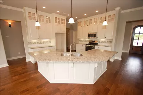 1243 Edinburgh Loop, Springdale, AR 72762 photo 7